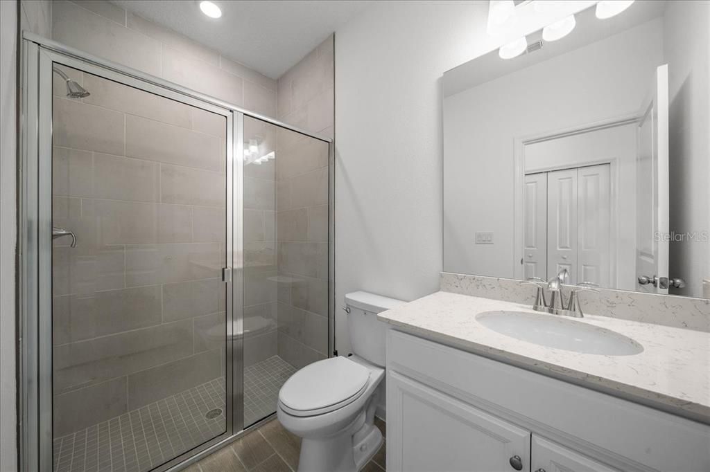 待售: $350,000 (4 贝兹, 3 浴室, 2292 平方英尺)