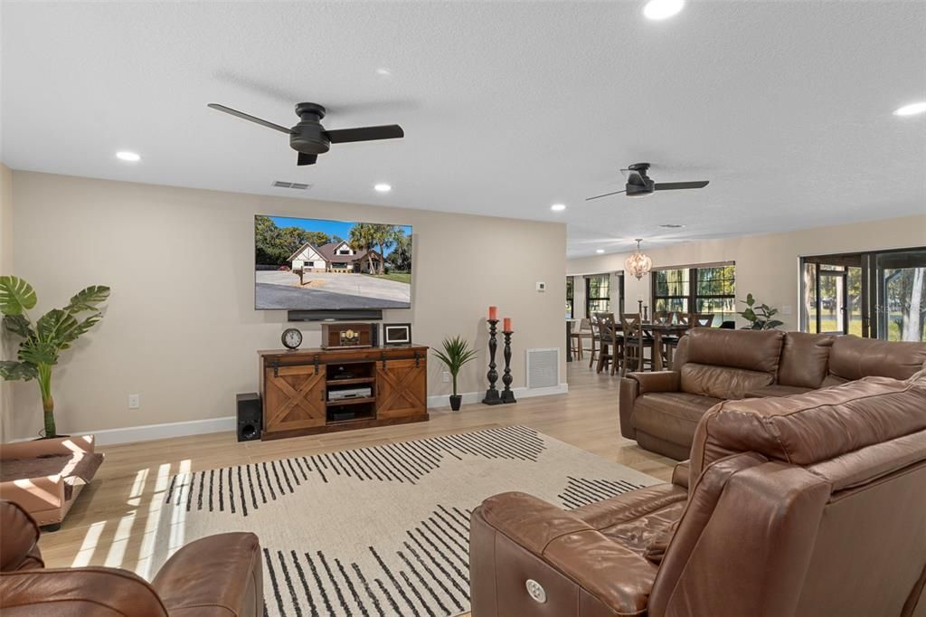 待售: $899,000 (3 贝兹, 2 浴室, 2236 平方英尺)