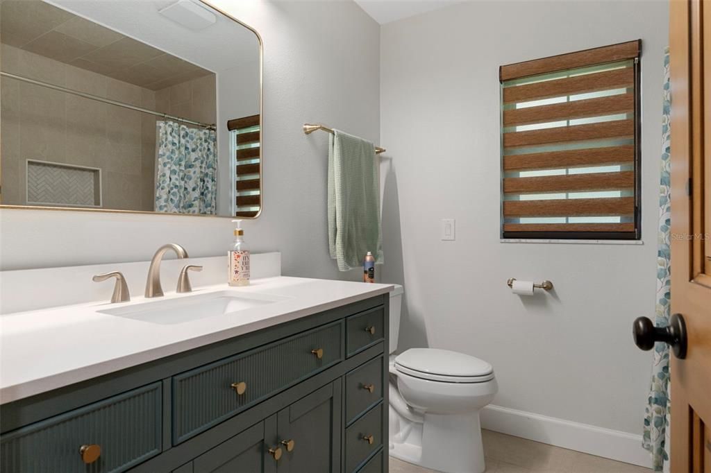 待售: $899,000 (3 贝兹, 2 浴室, 2236 平方英尺)