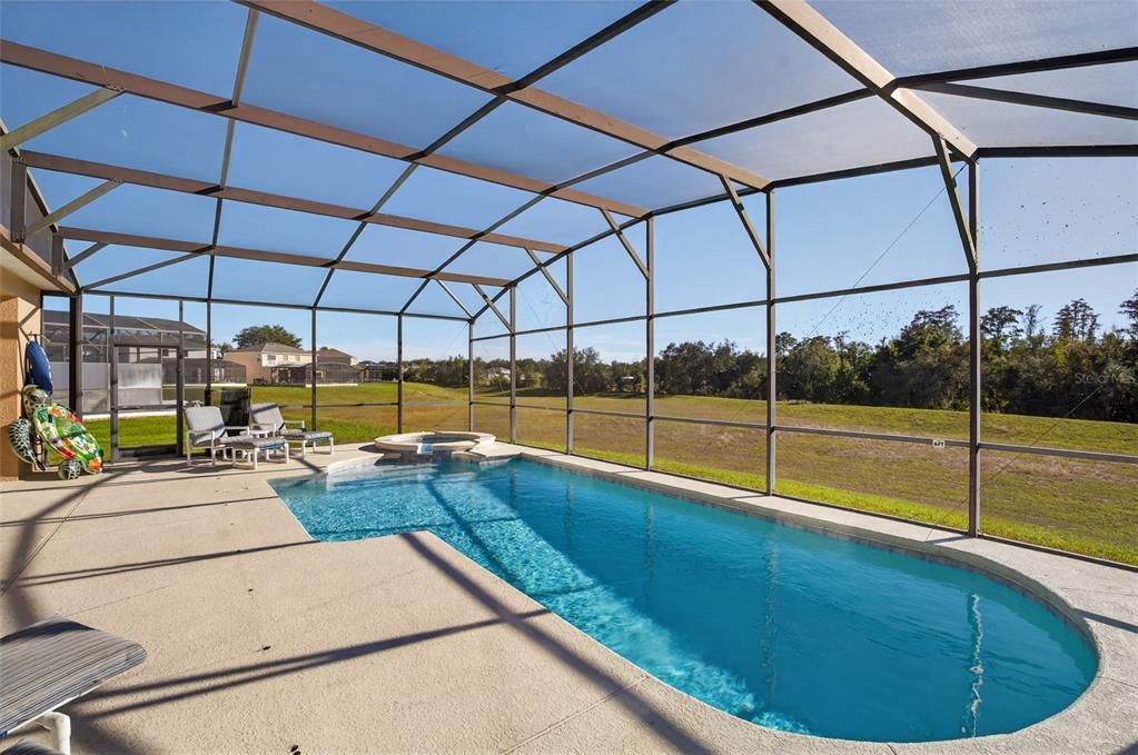 For Sale: $479,000 (5 beds, 3 baths, 2491 Square Feet)