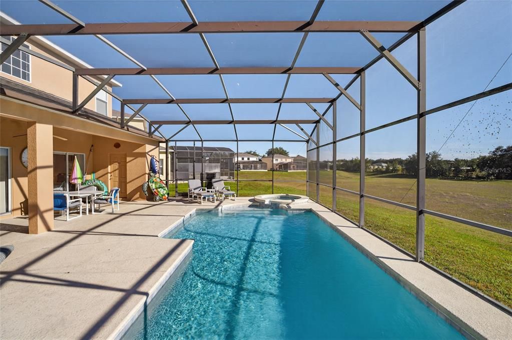 For Sale: $479,000 (5 beds, 3 baths, 2491 Square Feet)