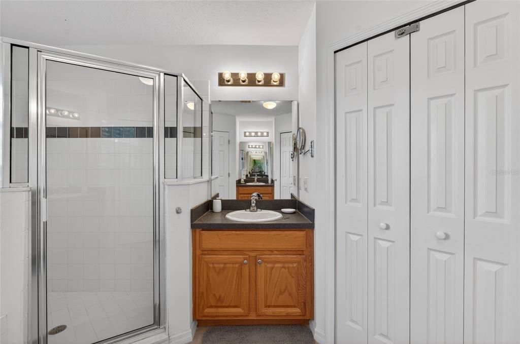 For Sale: $479,000 (5 beds, 3 baths, 2491 Square Feet)