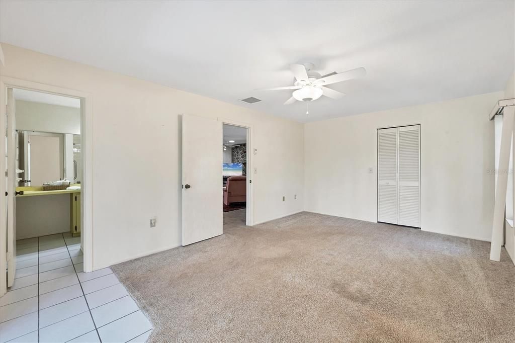 For Sale: $665,000 (2 beds, 2 baths, 1484 Square Feet)