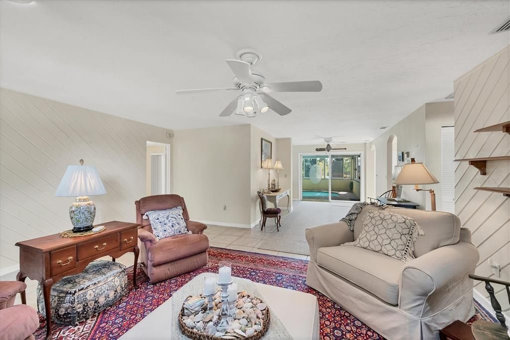 For Sale: $665,000 (2 beds, 2 baths, 1484 Square Feet)