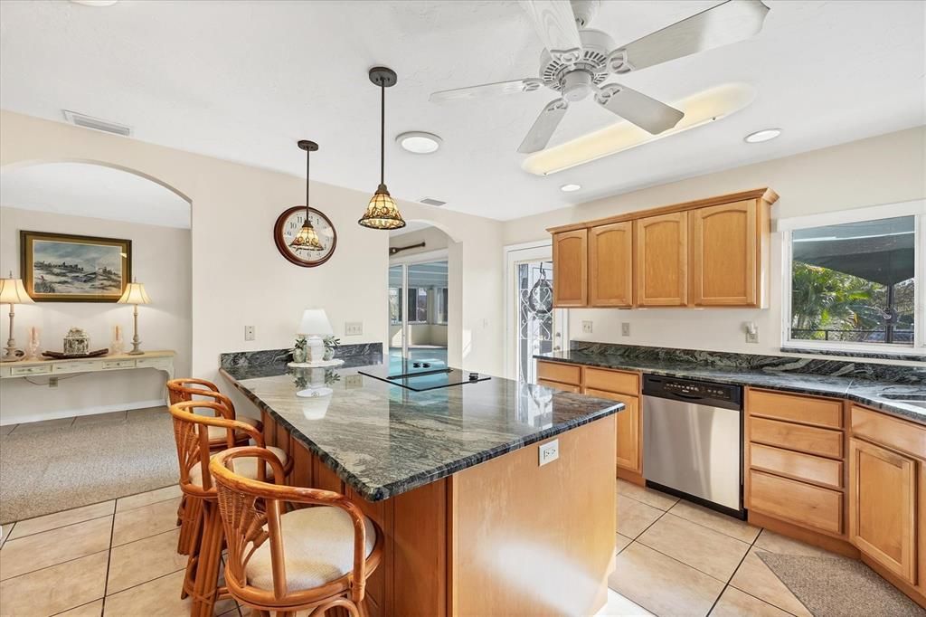 For Sale: $665,000 (2 beds, 2 baths, 1484 Square Feet)