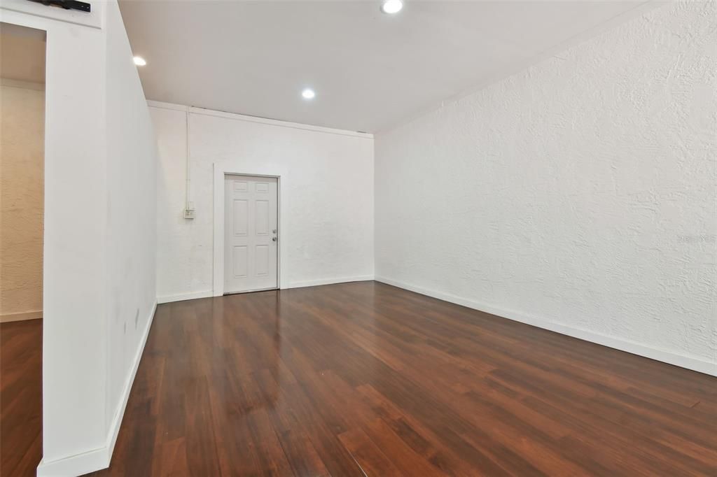 В аренду: $3,200 (3 спален, 2 ванн, 2503 Квадратных фут)