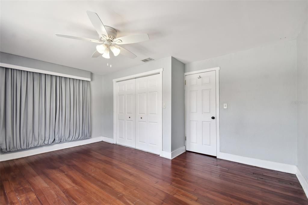 В аренду: $3,200 (3 спален, 2 ванн, 2503 Квадратных фут)