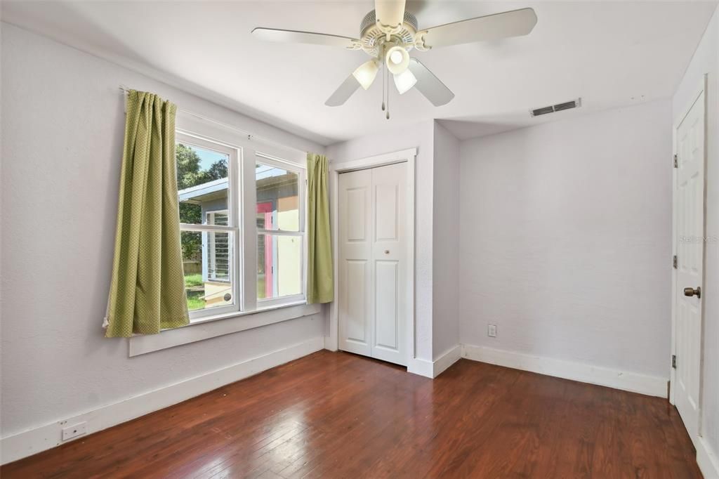 В аренду: $3,200 (3 спален, 2 ванн, 2503 Квадратных фут)