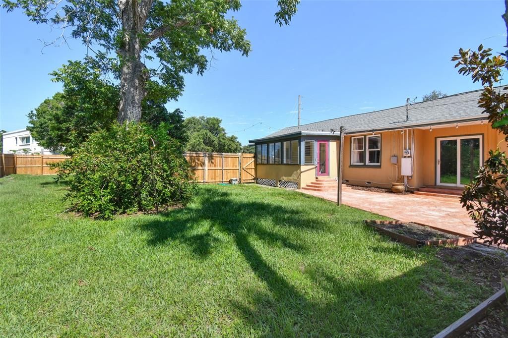 В аренду: $3,200 (3 спален, 2 ванн, 2503 Квадратных фут)