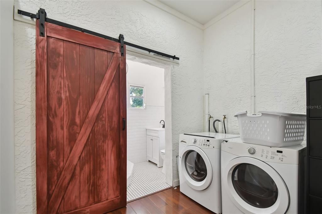 В аренду: $3,200 (3 спален, 2 ванн, 2503 Квадратных фут)