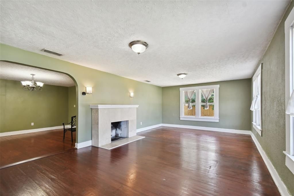 В аренду: $3,200 (3 спален, 2 ванн, 2503 Квадратных фут)