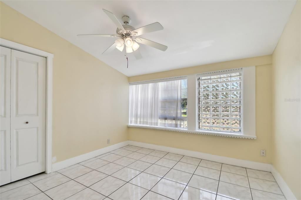 В аренду: $3,200 (3 спален, 2 ванн, 2503 Квадратных фут)