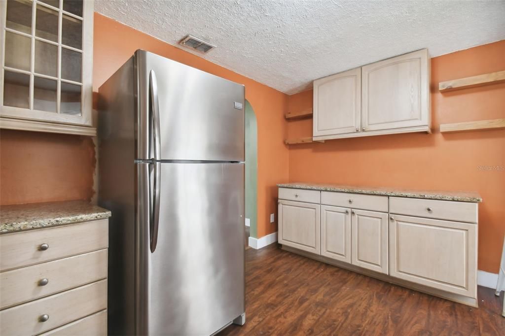 В аренду: $3,200 (3 спален, 2 ванн, 2503 Квадратных фут)