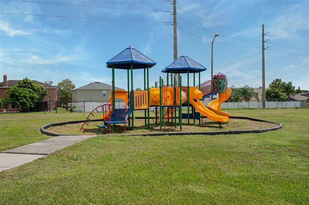 В аренду: $2,600 (4 спален, 3 ванн, 2746 Квадратных фут)