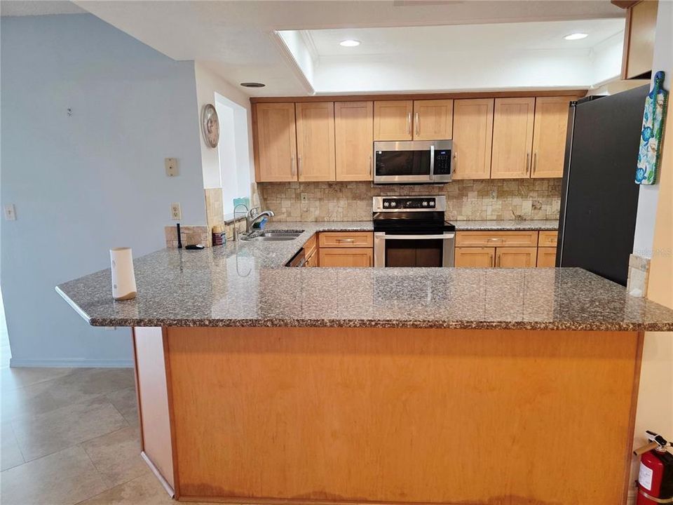 En Venta: $524,000 (3 camas, 2 baños, 2555 Pies cuadrados)