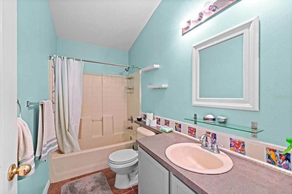 En Venta: $299,900 (4 camas, 2 baños, 1754 Pies cuadrados)