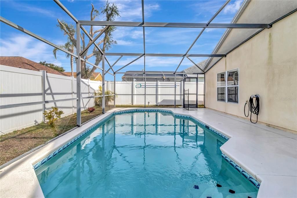 待售: $425,000 (4 贝兹, 3 浴室, 1895 平方英尺)