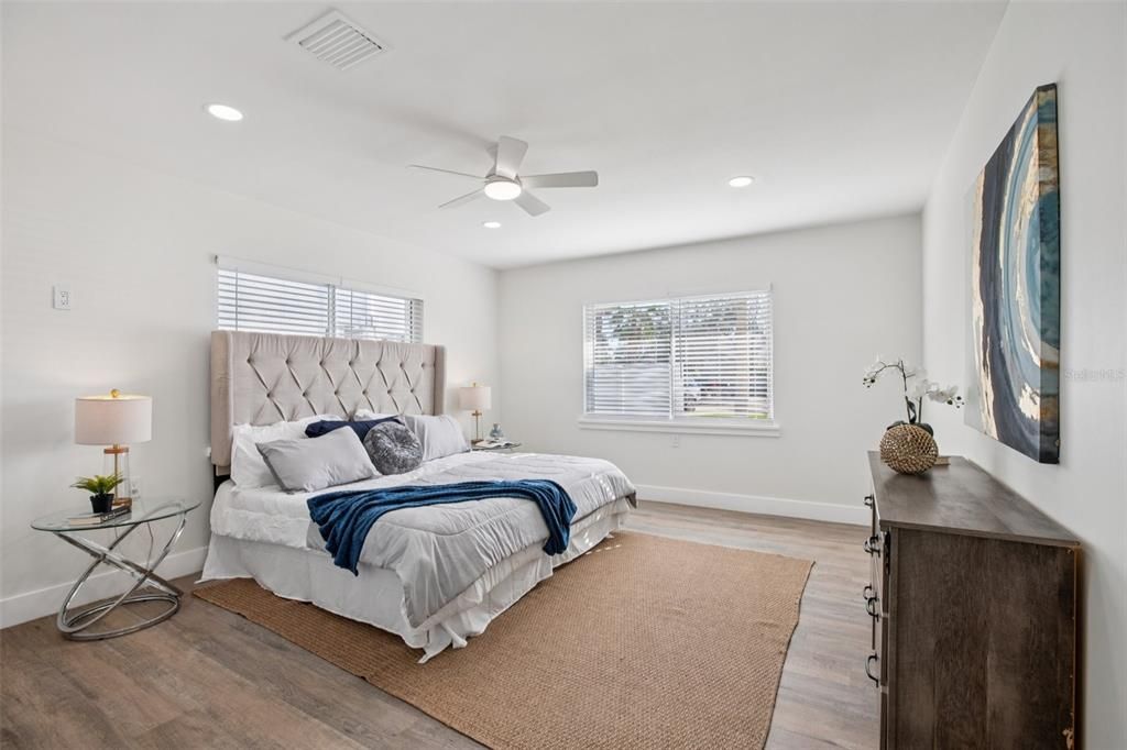 待售: $1,349,000 (3 贝兹, 2 浴室, 1658 平方英尺)