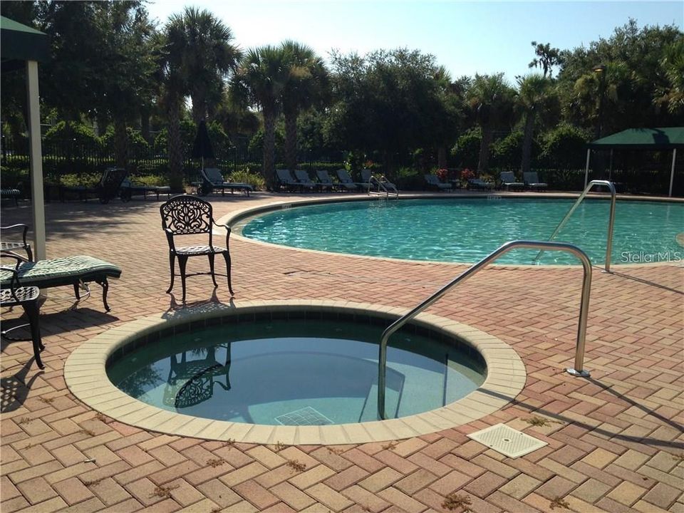 For Rent: $1,600 (2 beds, 2 baths, 1133 Square Feet)