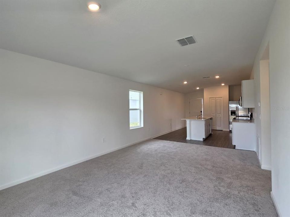 For Rent: $1,700 (3 beds, 2 baths, 1263 Square Feet)