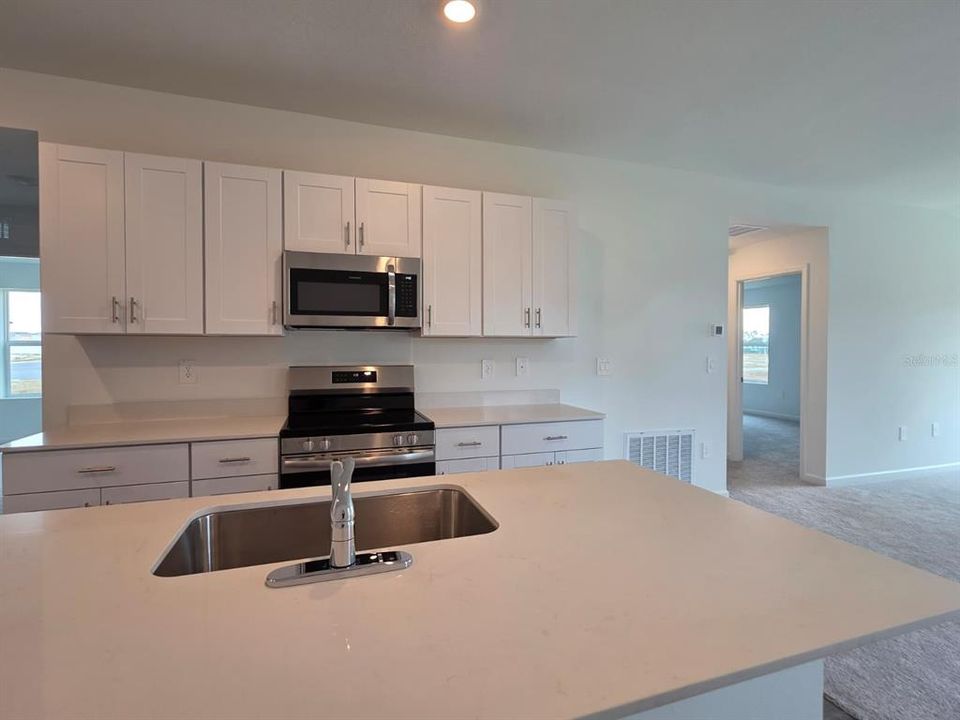 For Rent: $1,700 (3 beds, 2 baths, 1263 Square Feet)