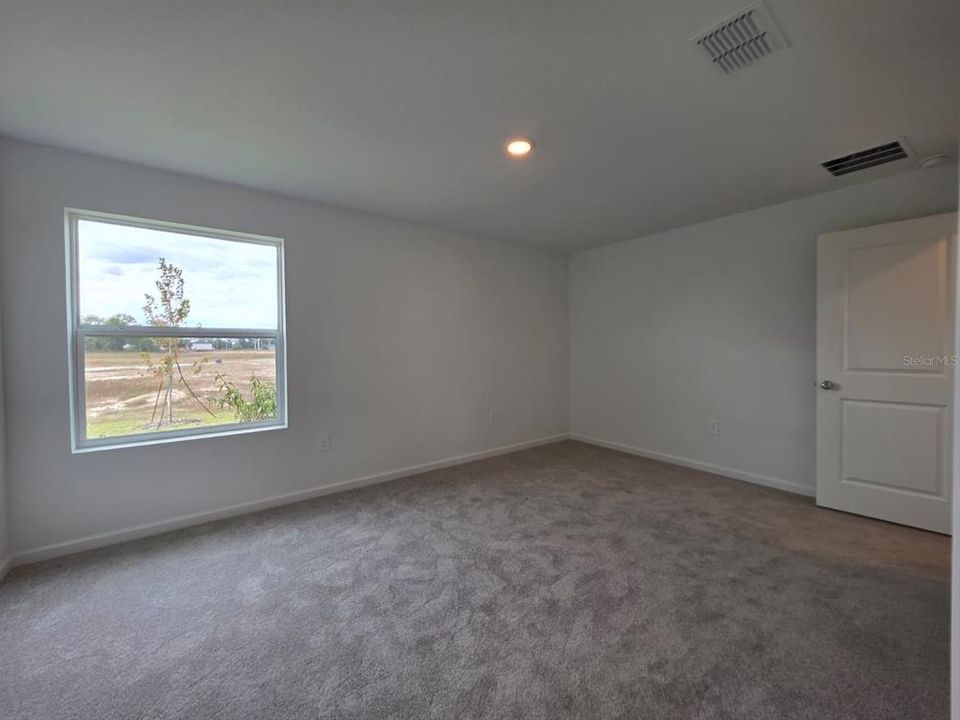 For Rent: $1,700 (3 beds, 2 baths, 1263 Square Feet)