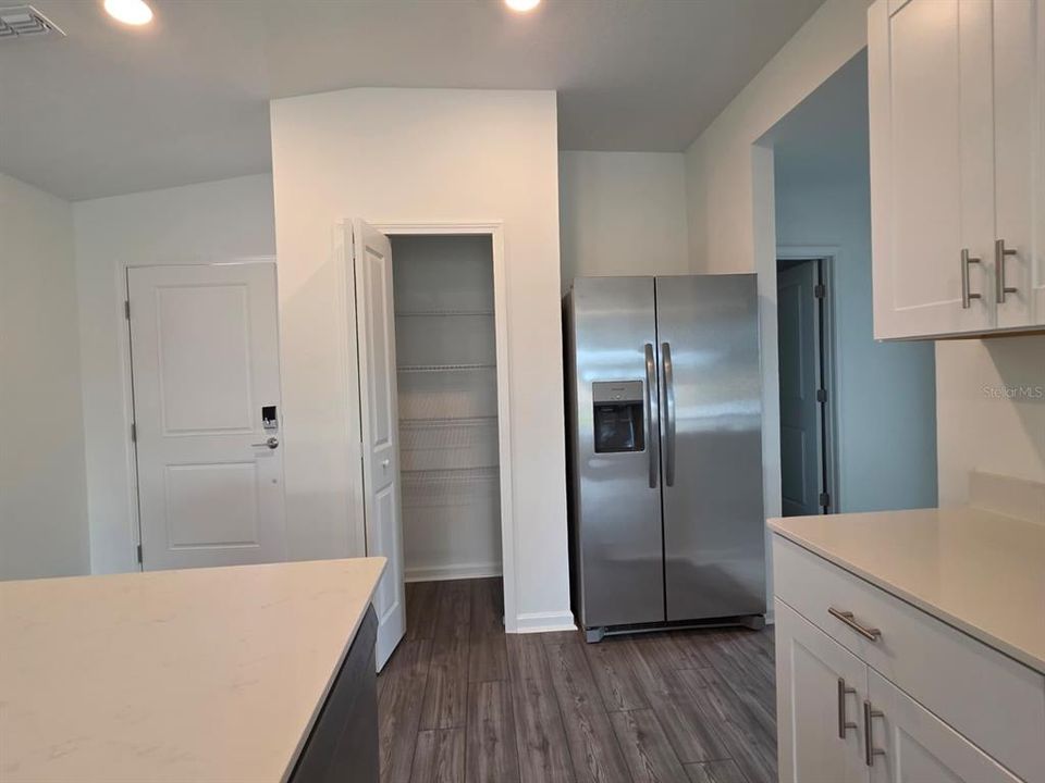 For Rent: $1,700 (3 beds, 2 baths, 1263 Square Feet)