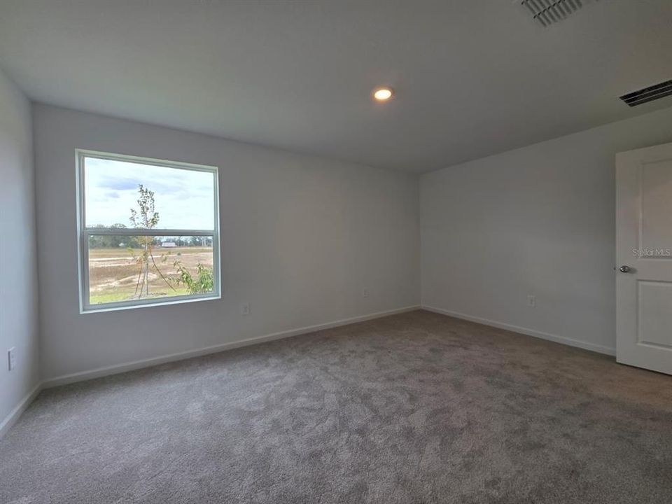 For Rent: $1,700 (3 beds, 2 baths, 1263 Square Feet)