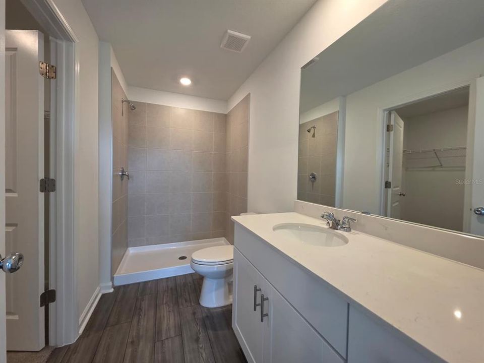 For Rent: $1,700 (3 beds, 2 baths, 1263 Square Feet)