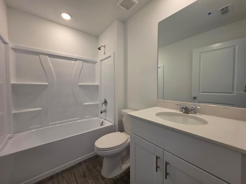 For Rent: $1,700 (3 beds, 2 baths, 1263 Square Feet)