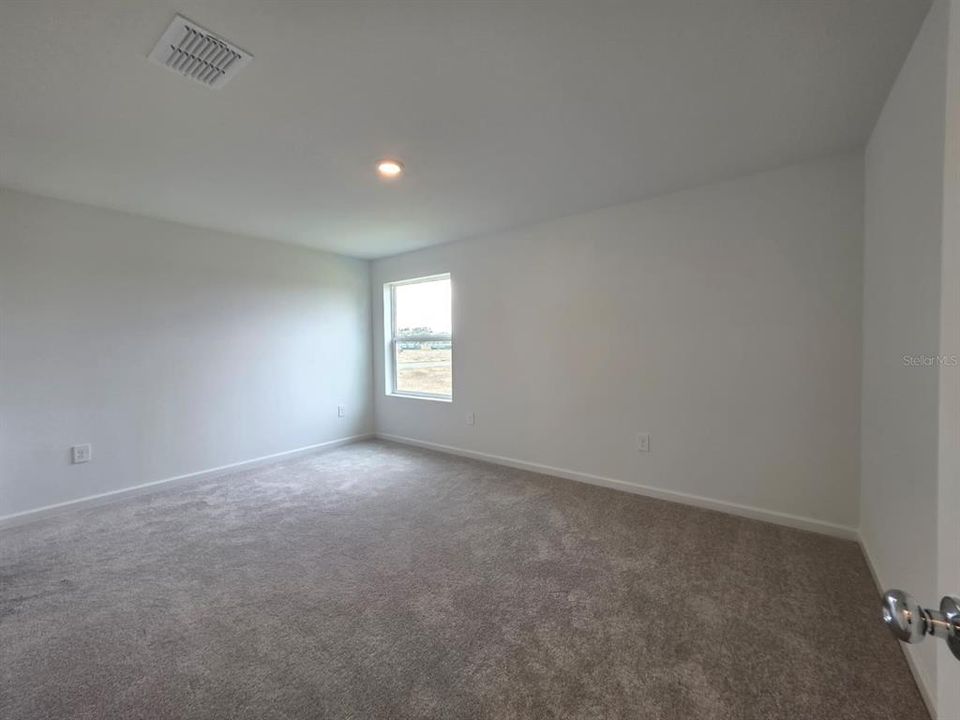 For Rent: $1,700 (3 beds, 2 baths, 1263 Square Feet)