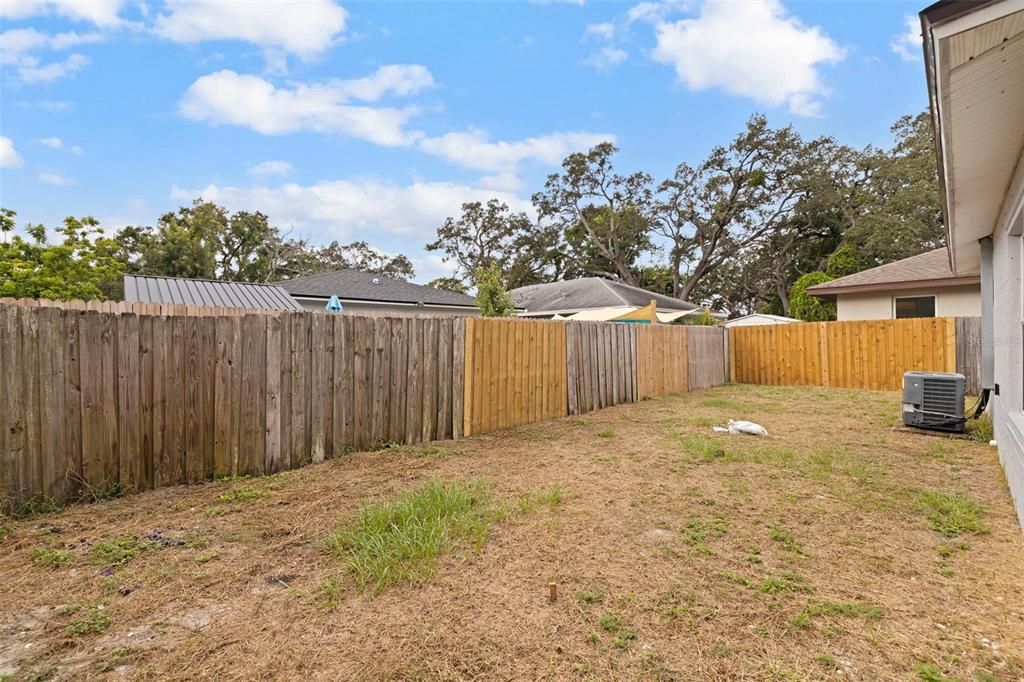 For Sale: $329,900 (3 beds, 2 baths, 1200 Square Feet)