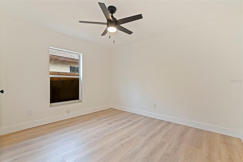 For Sale: $329,900 (3 beds, 2 baths, 1200 Square Feet)