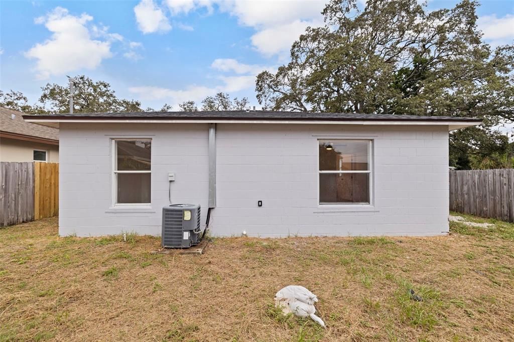 For Sale: $329,900 (3 beds, 2 baths, 1200 Square Feet)