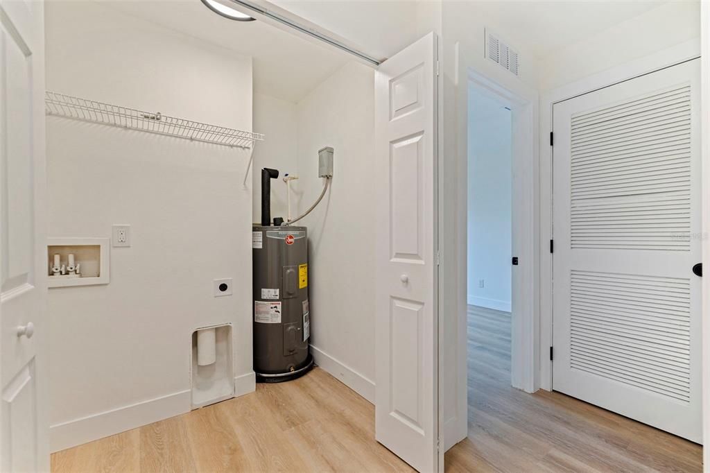 For Sale: $329,900 (3 beds, 2 baths, 1200 Square Feet)