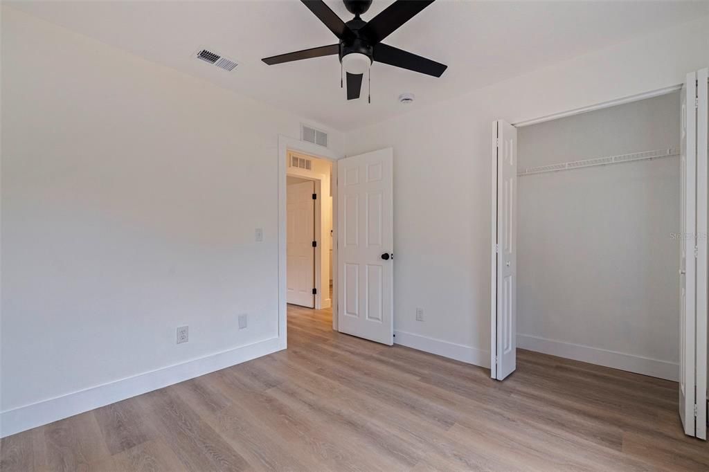 For Sale: $329,900 (3 beds, 2 baths, 1200 Square Feet)