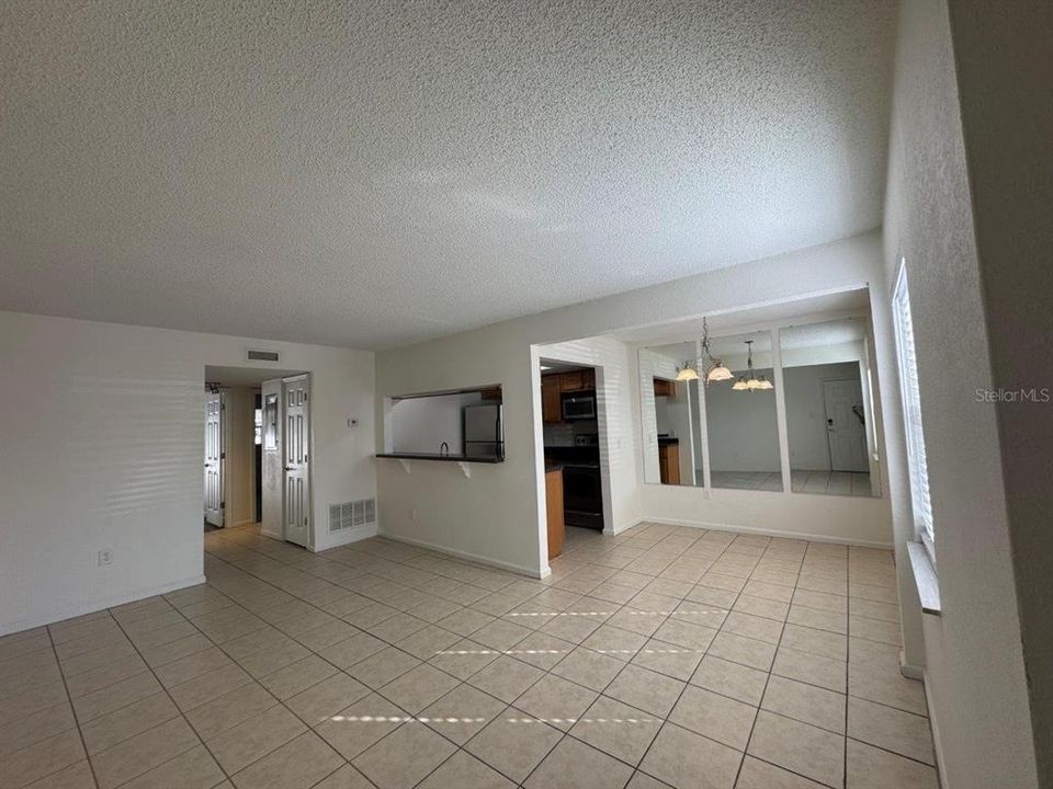 En Renta: $1,295 (2 camas, 1 baños, 930 Pies cuadrados)