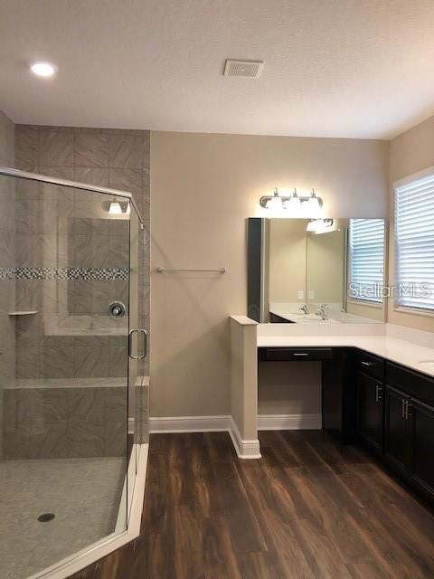 For Rent: $2,750 (4 beds, 3 baths, 2840 Square Feet)