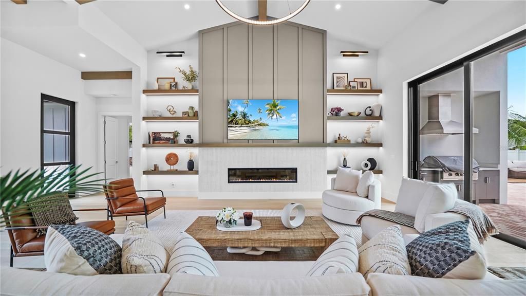 For Sale: $2,799,999 (4 beds, 4 baths, 2935 Square Feet)