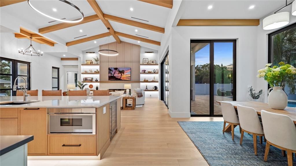 For Sale: $2,799,999 (4 beds, 4 baths, 2935 Square Feet)