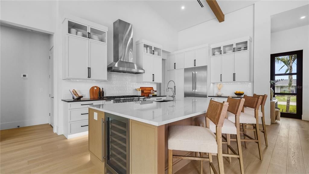 For Sale: $2,799,999 (4 beds, 4 baths, 2935 Square Feet)