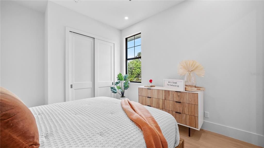 For Sale: $2,799,999 (4 beds, 4 baths, 2935 Square Feet)