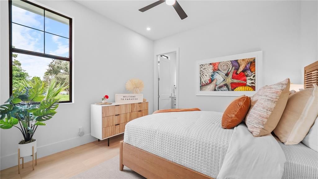 For Sale: $2,799,999 (4 beds, 4 baths, 2935 Square Feet)