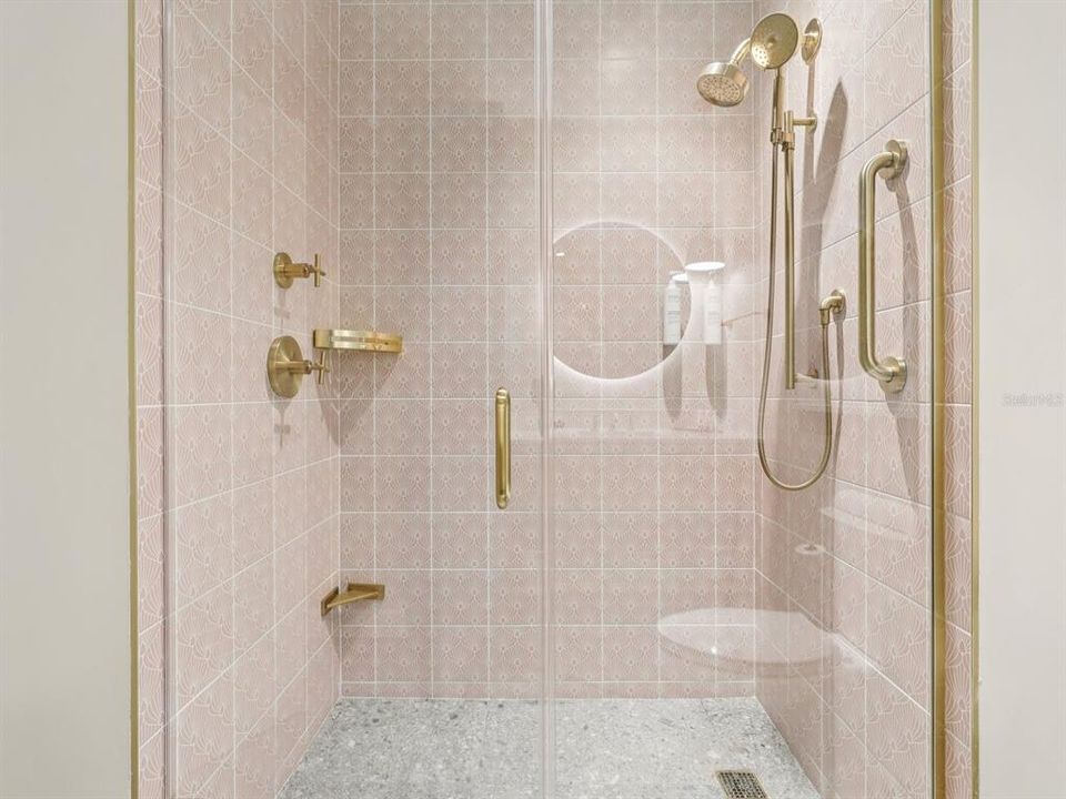 待售: $750,000 (2 贝兹, 2 浴室, 1500 平方英尺)