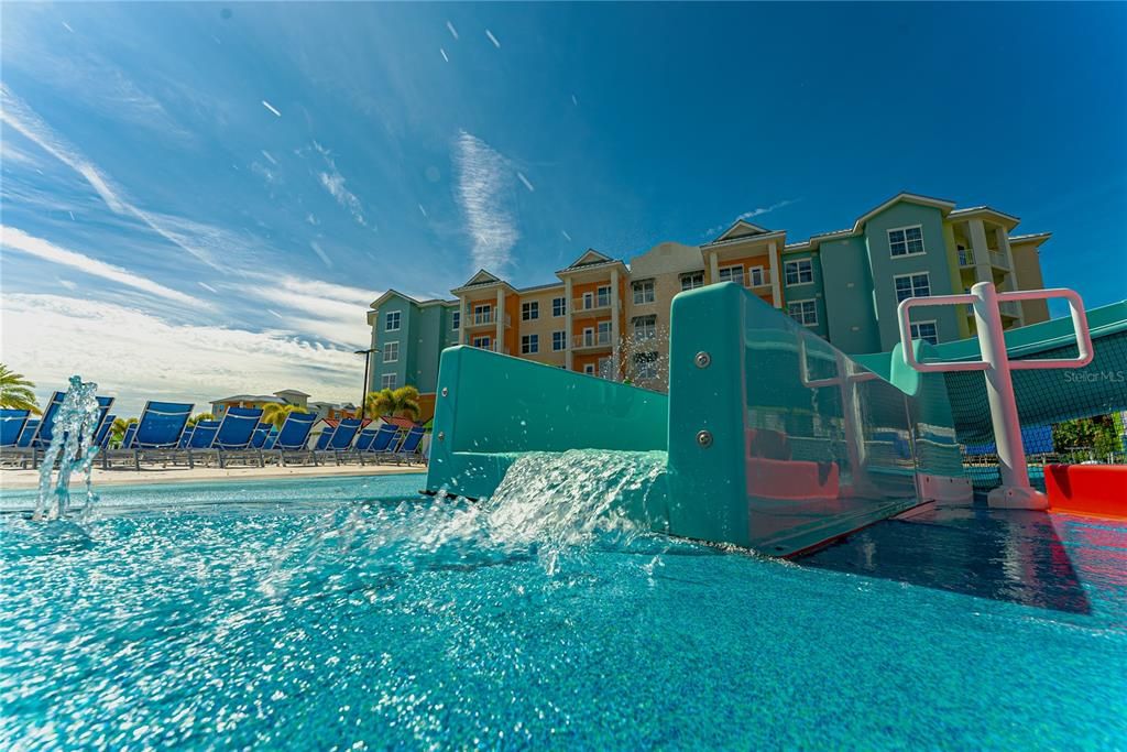 待售: $750,000 (2 贝兹, 2 浴室, 1500 平方英尺)