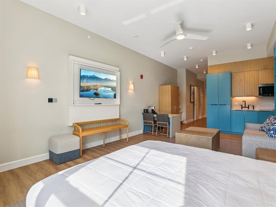 待售: $750,000 (2 贝兹, 2 浴室, 1500 平方英尺)