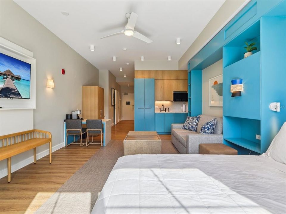 待售: $750,000 (2 贝兹, 2 浴室, 1500 平方英尺)