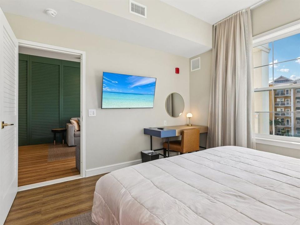 待售: $750,000 (2 贝兹, 2 浴室, 1500 平方英尺)