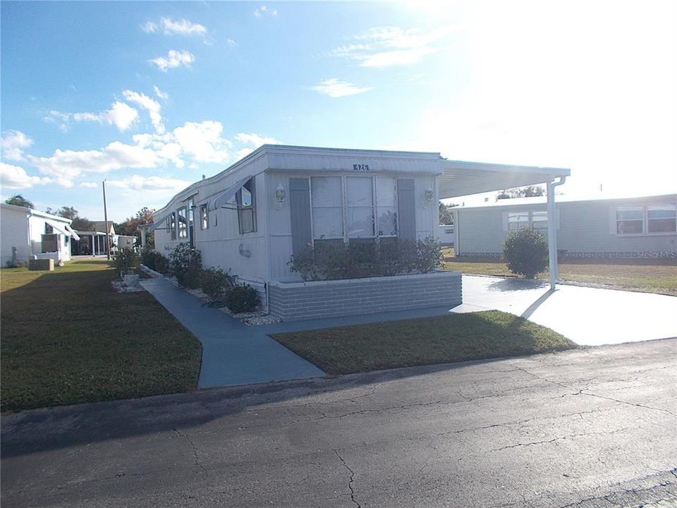 For Sale: $95,000 (2 beds, 1 baths, 780 Square Feet)