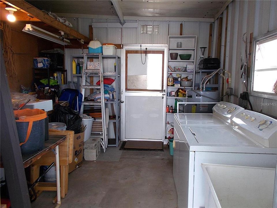 For Sale: $95,000 (2 beds, 1 baths, 780 Square Feet)
